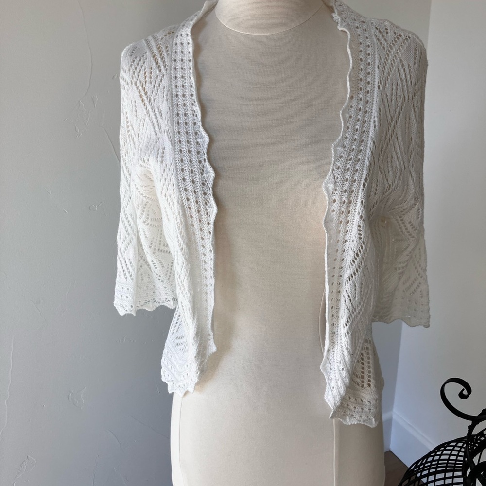 Roz & Ali Snow White  Lace Knit Cardigan shrug